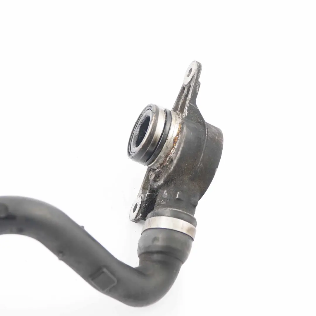 Valvola sfiato carter Mercedes W204 W212 OM642 Tubo flessibile per con numero di parte A6420101791 Valvola sfiato carter Mercedes W204 W212 OM642 Tubo flessibile - SKU A6420101791 - Numero di parte A6420101791