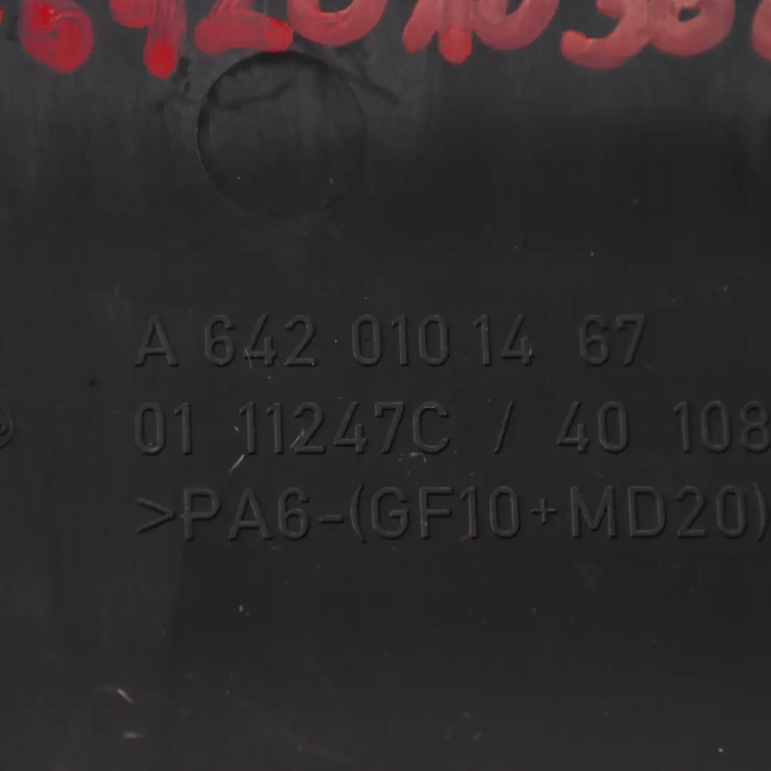 Coperchio del motore Mercedes Sprinter W906 Pannello motore destro per con numero di parte A6420103667 Coperchio del motore Mercedes Sprinter W906 Pannello motore destro - SKU A6420103667 - Numero di parte A6420103667