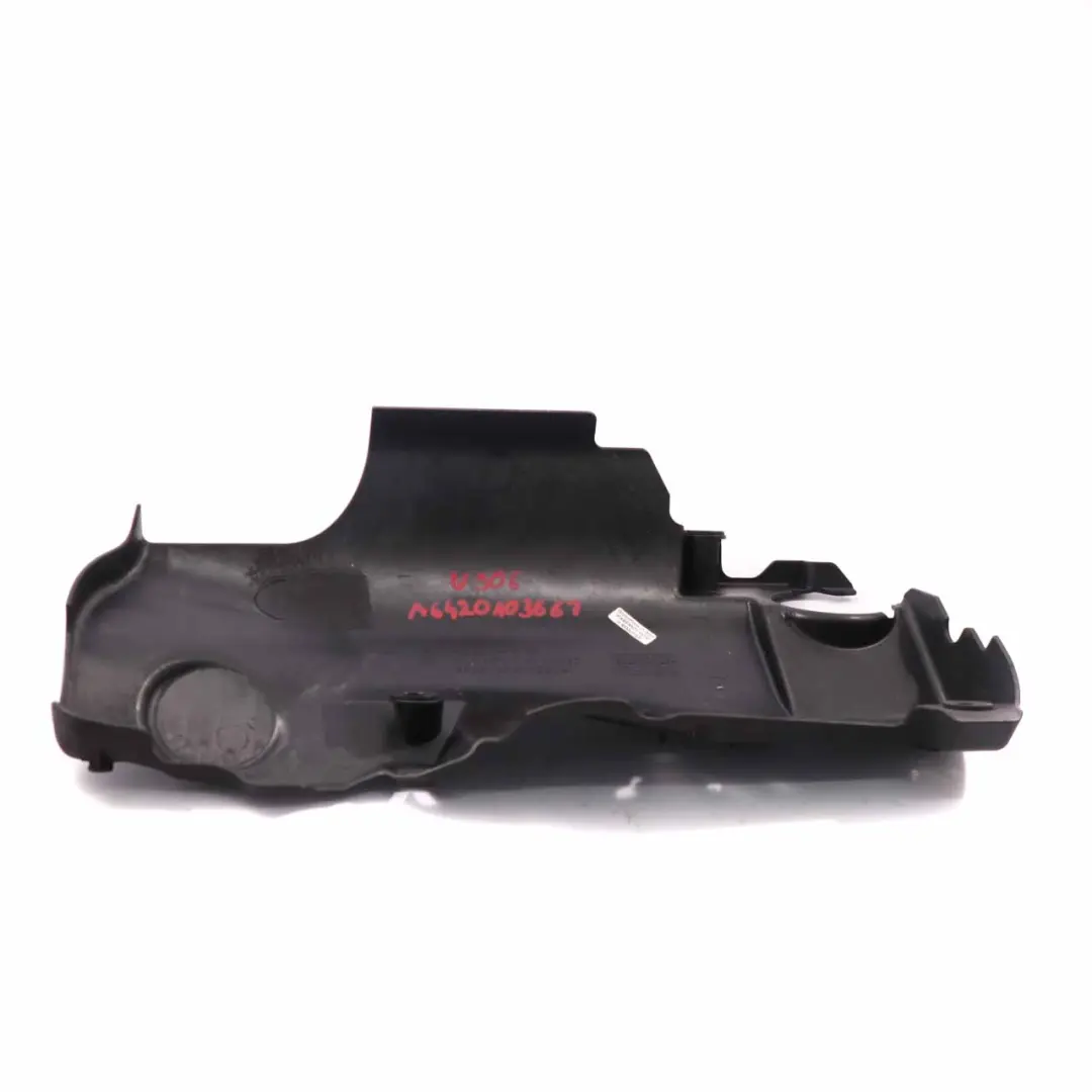 Tapa del motor Mercedes Sprinter W906 Compartimento Panel Derecho para con número de pieza A6420103667 Tapa del motor Mercedes Sprinter W906 Compartimento Panel Derecho - SKU A6420103667 - Número de pieza A6420103667