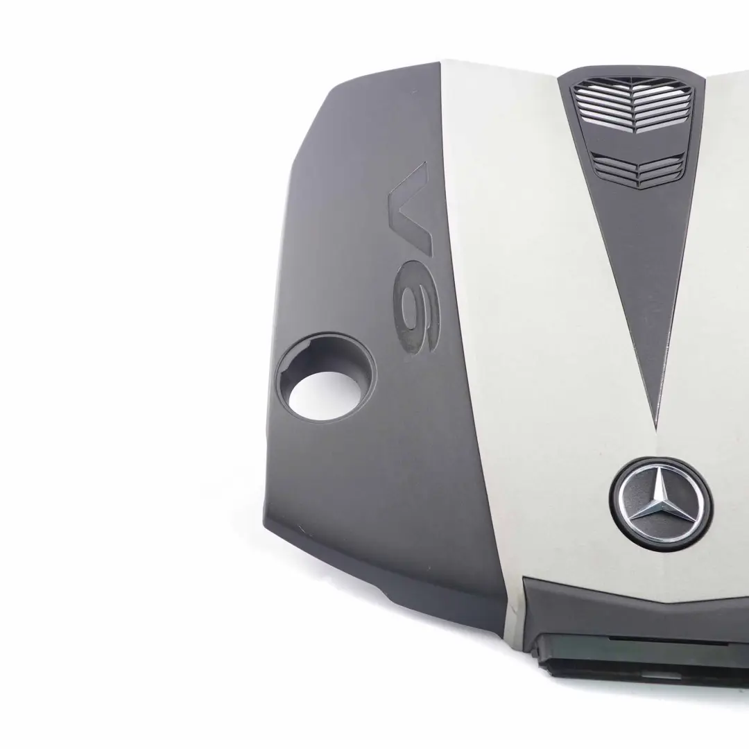 Mercedes W204 W212 OM642 Dieselmotor Zylinderkopfverkleidung - SKU A6420105867 - Teilenummer A6420105867