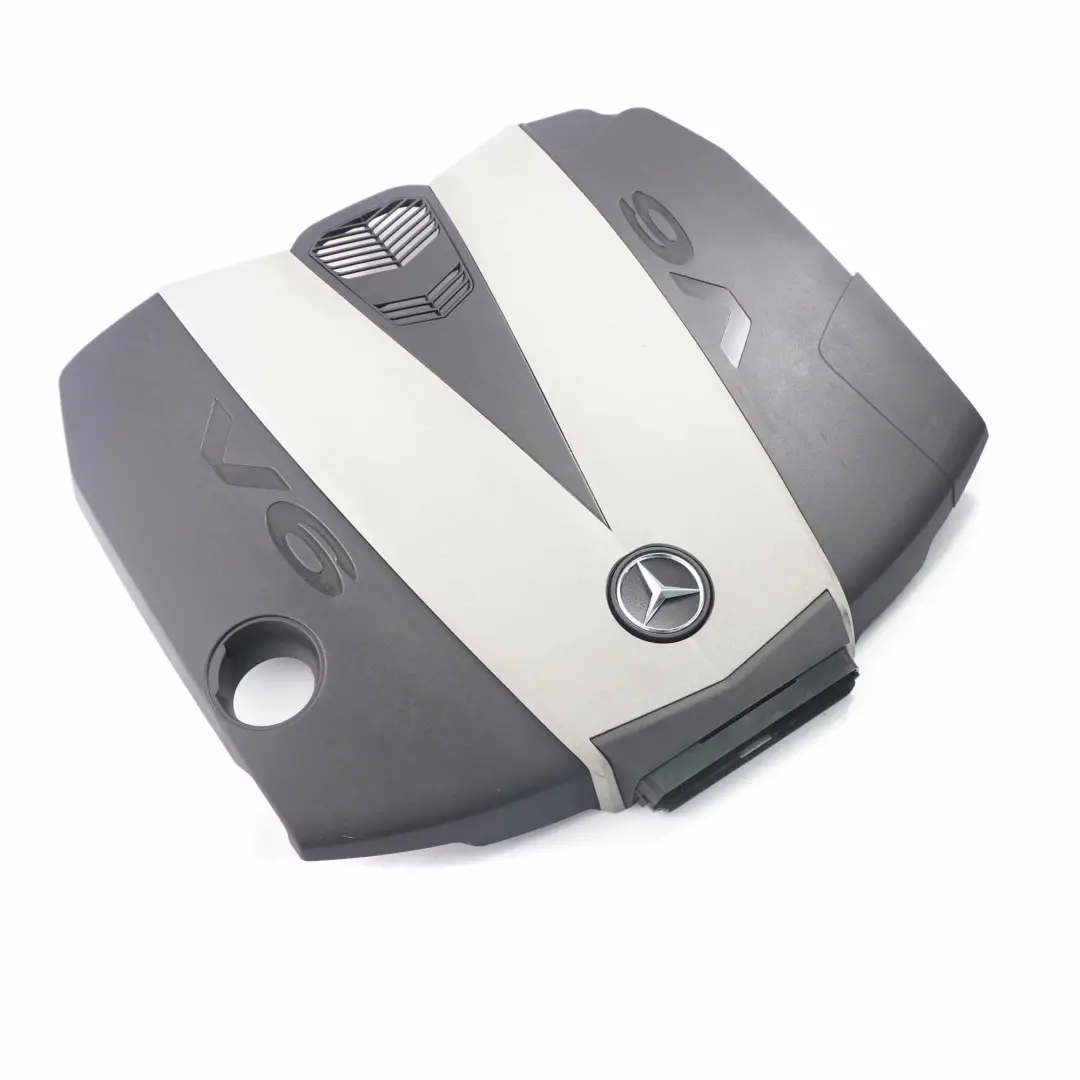 Mercedes W204 W212 OM642 Dieselmotor Zylinderkopfverkleidung - SKU A6420105867 - Teilenummer A6420105867