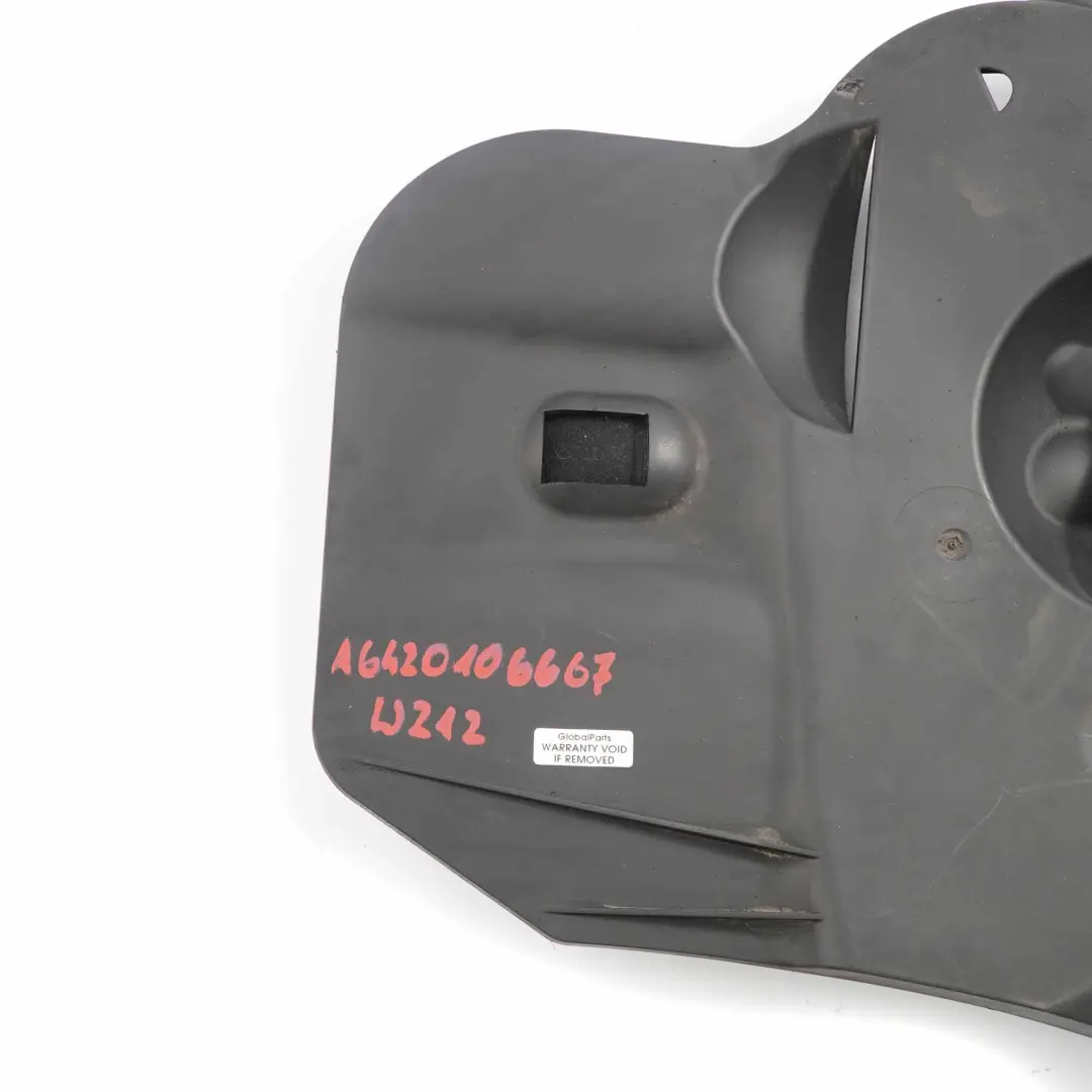 Tapa del vano motor para Mercedes W204 W212 con número de pieza A6420106667 Mercedes W204 W212 Tapa del vano motor - SKU A6420106667 - Número de pieza A6420106667