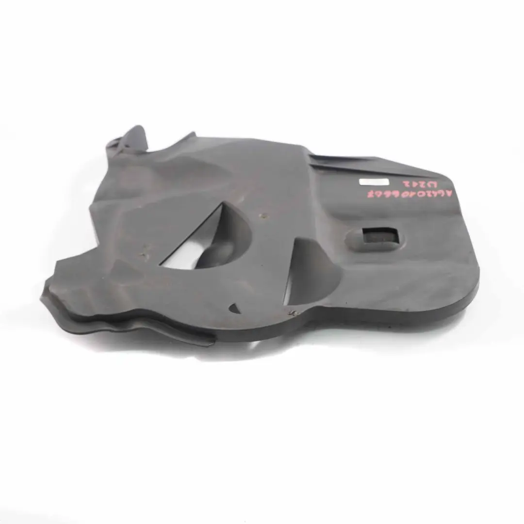 Mercedes W204 W212 Couvercle de compartiment moteur - SKU A6420106667 - Numéro de pièce A6420106667