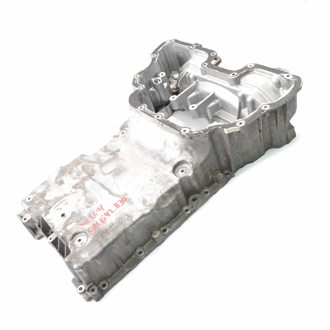 Mercedes W204 OM642 Support Carter D'Huile Pour Moteur Diesel - SKU A6420142602 - Numéro de pièce A6420142602