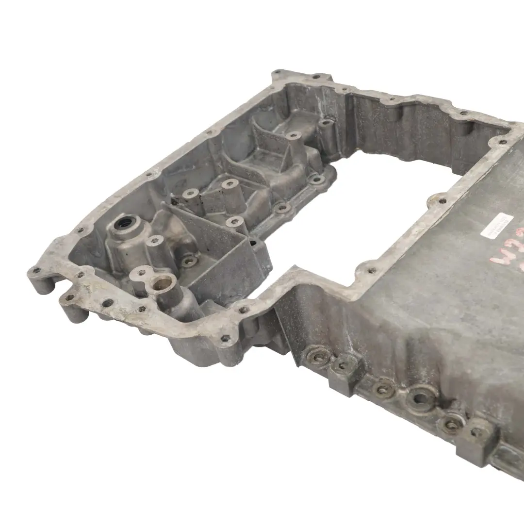 MERCEDES-BENZ CLASSE S W221 OM642 Moteur Diesel Carter D'Bouchon pour à propos du numéro de pièce A6420144002 MERCEDES-BENZ CLASSE S W221 OM642 Moteur Diesel Carter D'Bouchon - SKU A6420144002 - Numéro de pièce A6420144002