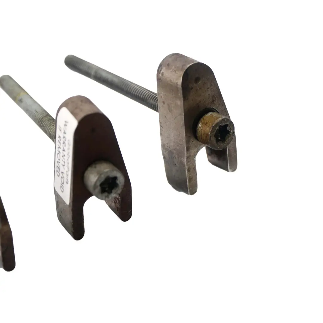 OM642 Tobera De Inyeccion Diesel Soporte + Juego De Pernos para Mercedes W164 W204 con número de pieza A6420160038 Mercedes W164 W204 OM642 Tobera De Inyeccion Diesel Soporte + Juego De Pernos - SKU A6420160038-1 - Número de pieza A6420160038