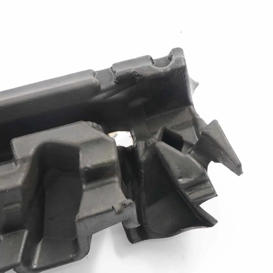 Engine Head Cover Mercedes W204 W221 Injector Foam Right O/S OM642 A6420160824 - SKU A6420161424 - Part number A6420161424