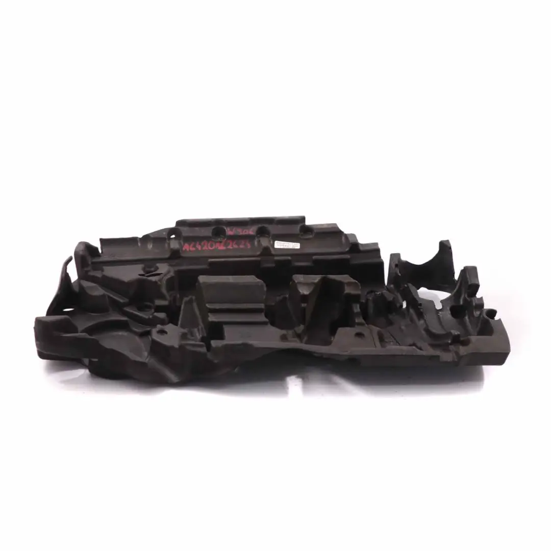 Tapa del motor Mercedes Sprinter W906 Compartimento Panel Derecho A6420162424 para con número de pieza A6420162624 Tapa del motor Mercedes Sprinter W906 Compartimento Panel Derecho A6420162424 - SKU A6420162624 - Número de pieza A6420162624