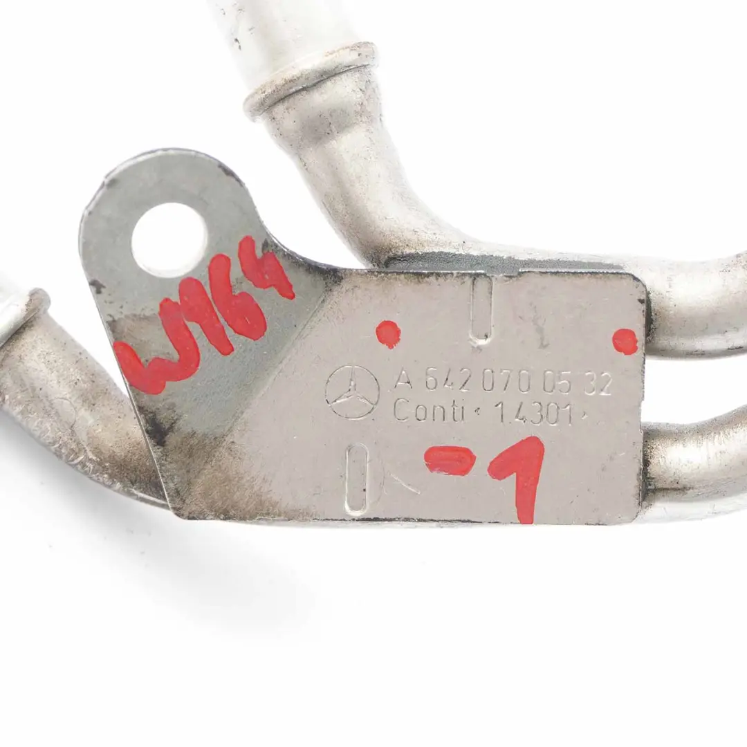 Mercedes W164 W251 OM642 Tubos del Deposito de Combustible Diesel - SKU A6420700532-1 - Número de pieza A6420700532