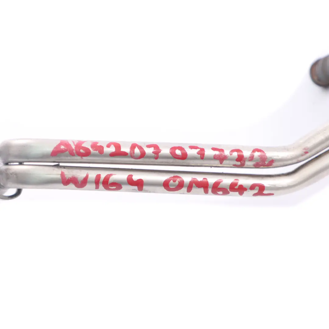 OM642 Przewód Wąż Paliwa Diesel do Mercedes W164 W251 o numerze A6420700532 Mercedes W164 W251 OM642 Przewód Wąż Paliwa Diesel - SKU A6420700532 - Numer Części A6420700532