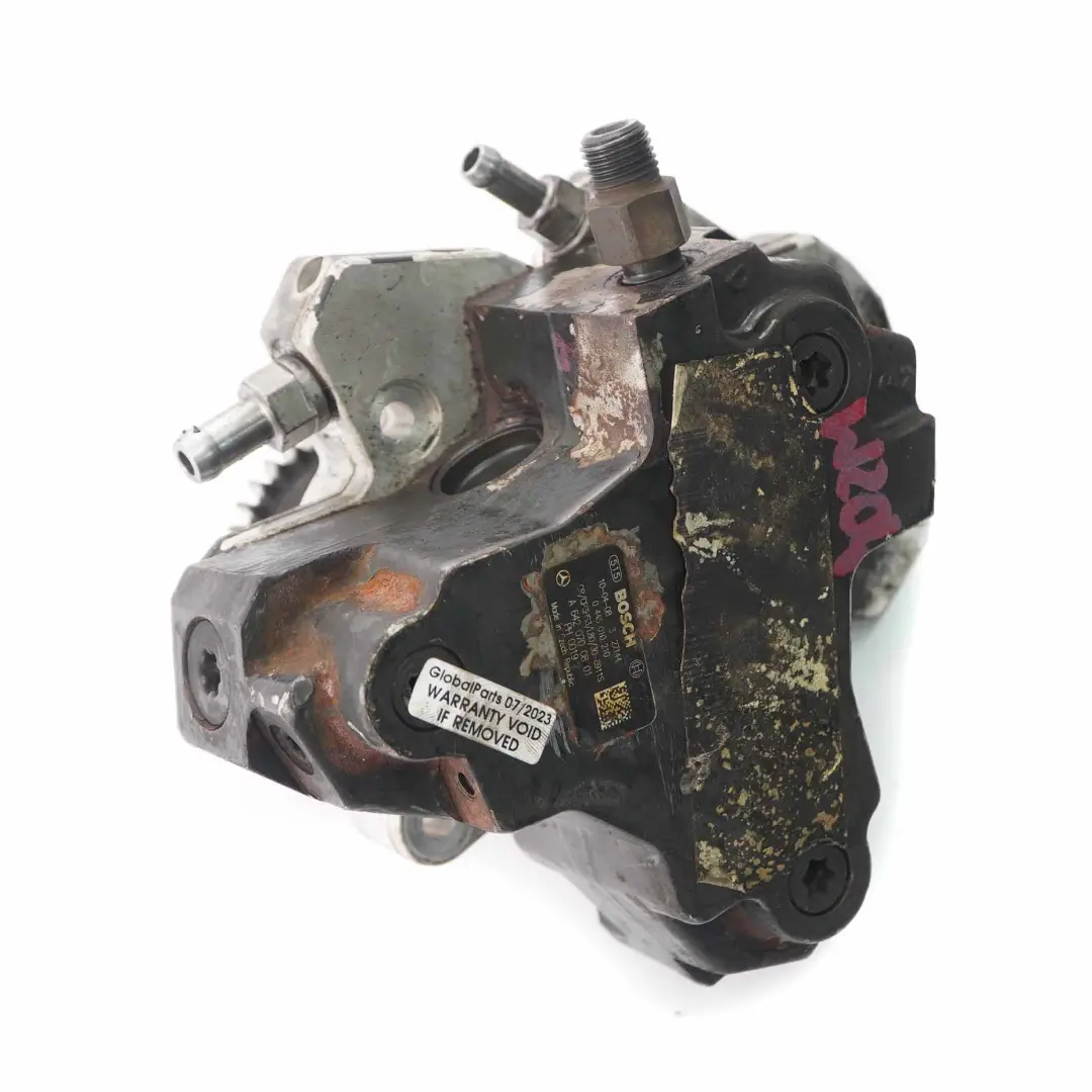  Pompe carburant Mercedes W204 W212 OM642 Pompe diesel haute pression - SKU A6420700801 - Numéro de pièce A6420700801