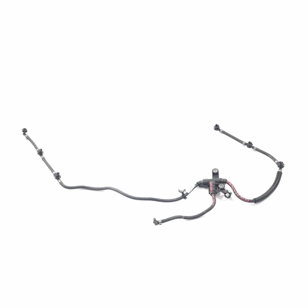 OM642 Kraftstoffüberlauf Leckage Schlauchleitung für Mercedes W164 mit Teilenummer A6420703032 Mercedes W164 OM642 Kraftstoffüberlauf Leckage Schlauchleitung - SKU A6420703032 - Teilenummer A6420703032