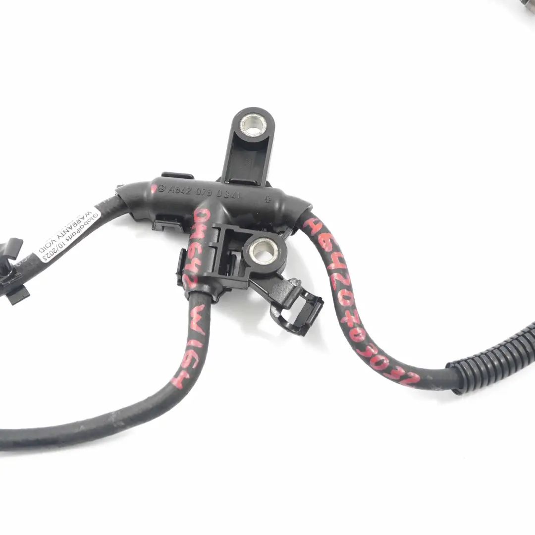 Mercedes W164 OM642 Rebosadero de Combustible Fugas Manguera Tubería - SKU A6420703032 - Número de pieza A6420703032