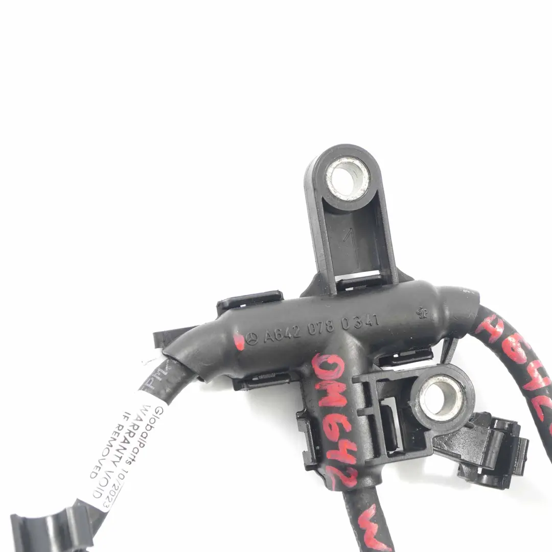 OM642 Tubo flessibile di trabocco del carburante per Mercedes W164 con numero di parte A6420703032 Mercedes W164 OM642 Tubo flessibile di trabocco del carburante - SKU A6420703032 - Numero di parte A6420703032