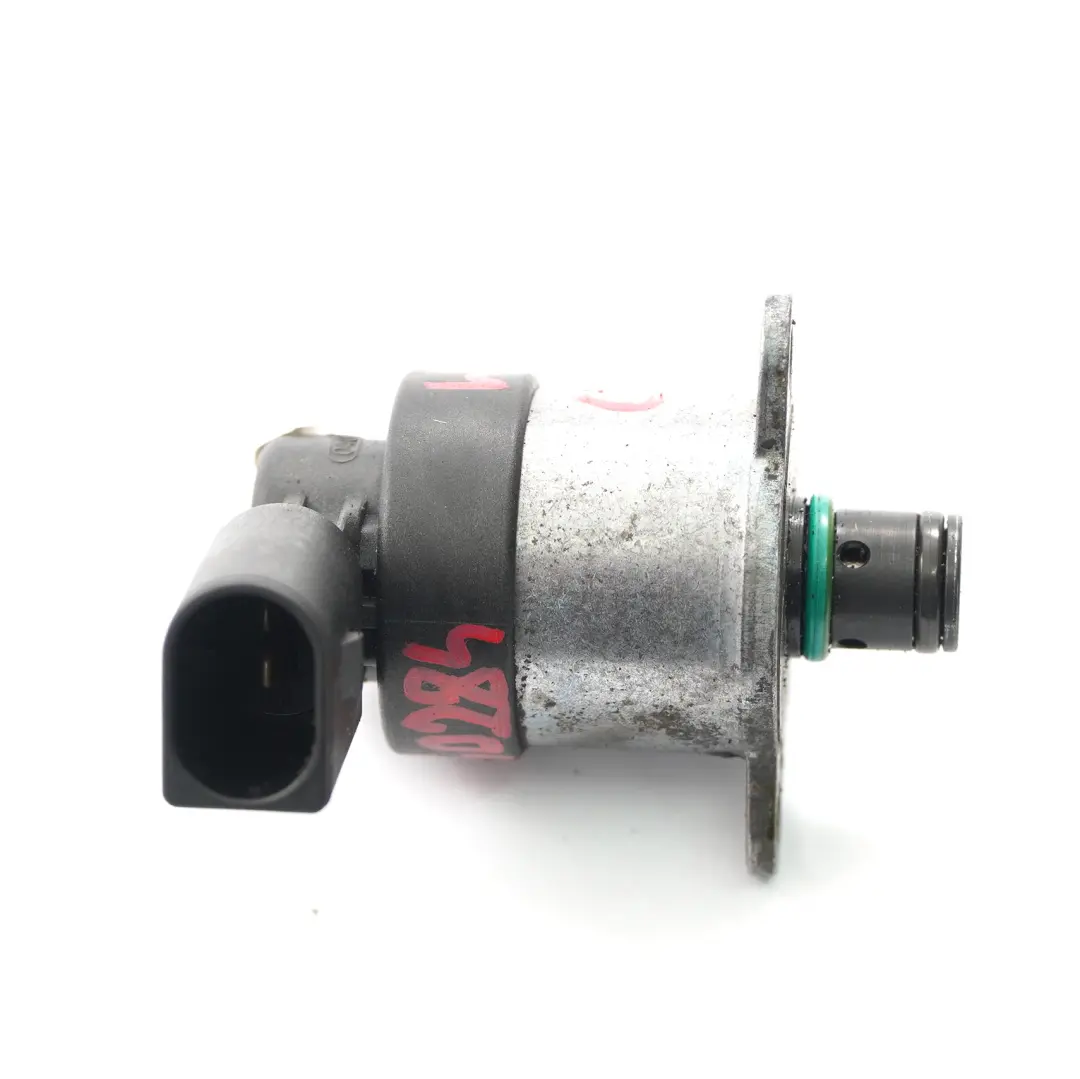 Valve Mercedes W204 Diesel Engine OM642 Fuel Pressure Regulator to with Part number A6420740284 Valve Mercedes W204 Diesel Engine OM642 Fuel Pressure Regulator - SKU A6420740284 - Part number A6420740284