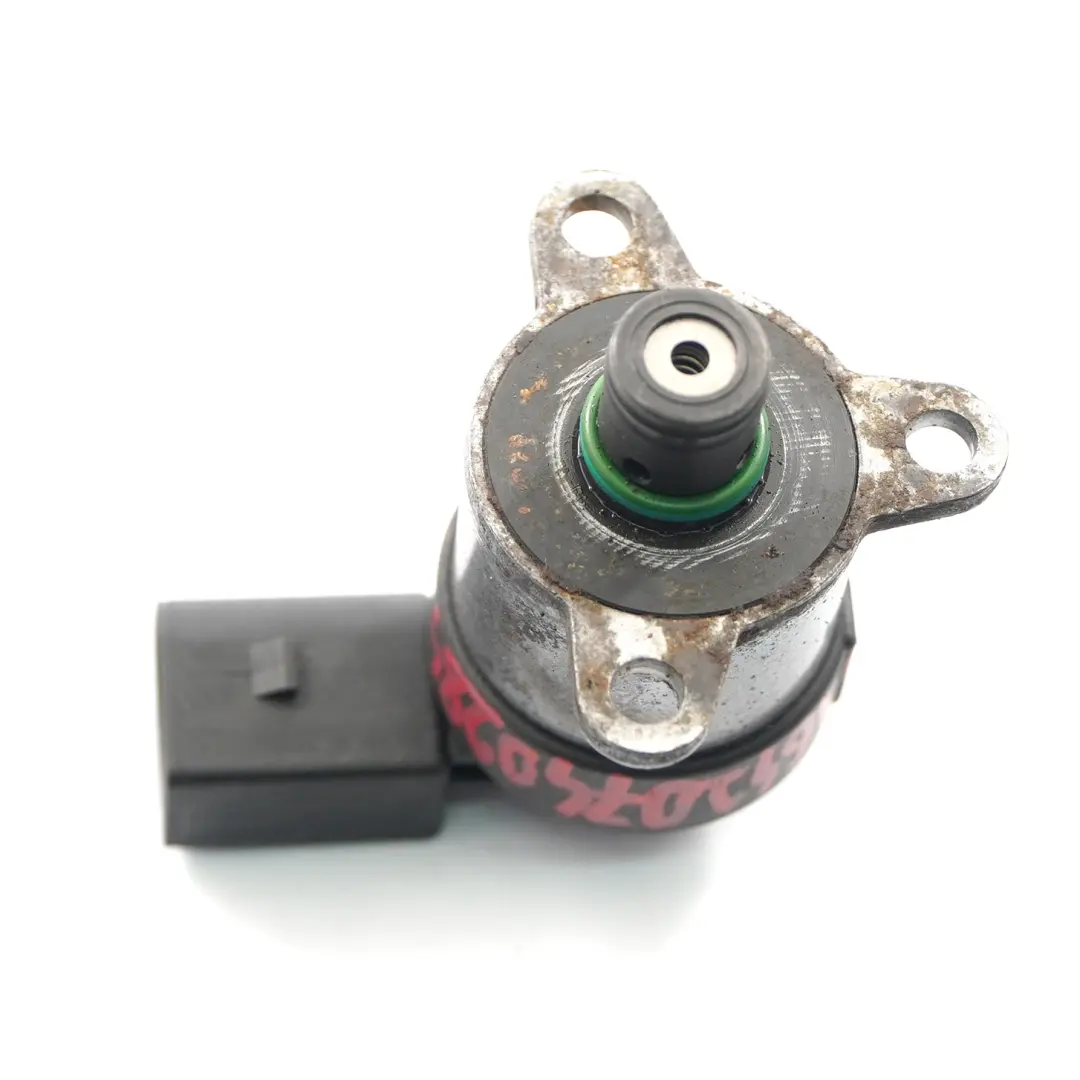  Soupape Mercedes W204 Diesel OM642 Régulateur de pression carburant - SKU A6420740284 - Numéro de pièce A6420740284