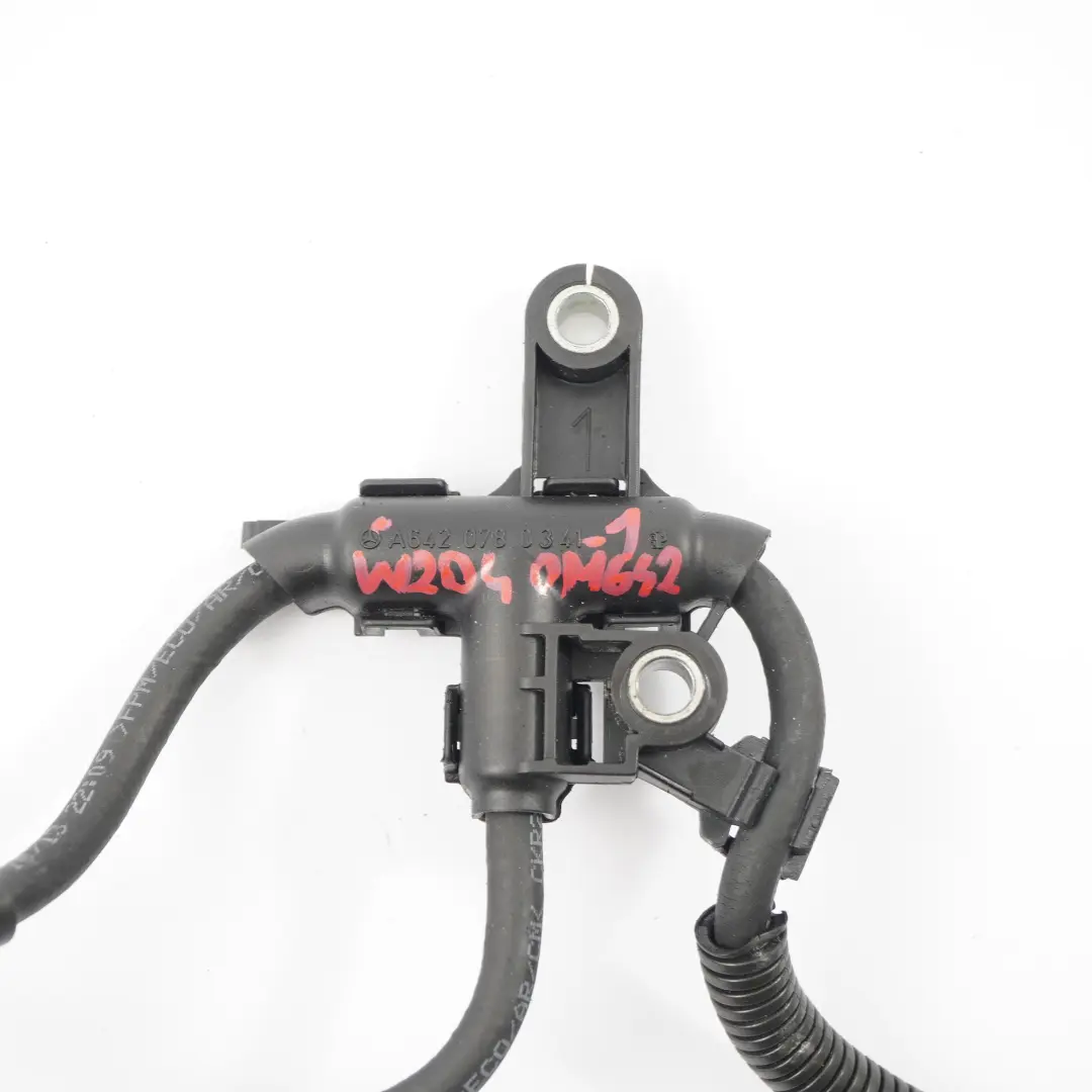 OM642 Fuel Return Leak Line With Bracket to Mercedes W204 Diesel with Part number A6420780341 Mercedes W204 Diesel OM642 Fuel Return Leak Line With Bracket - SKU A6420780341-1 - Part number A6420780341