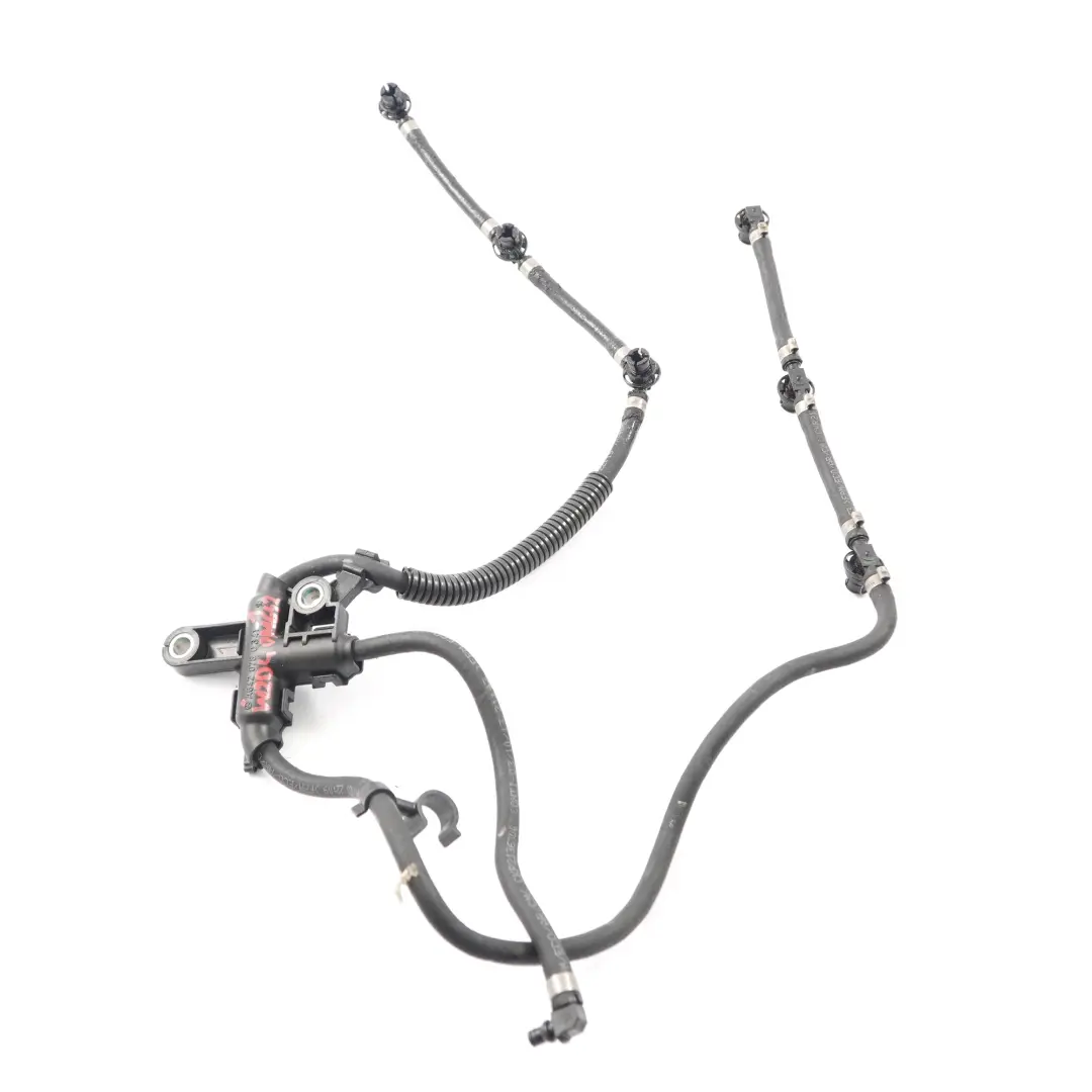 Mercedes W204 Diésel OM642 Línea De Retorno Combustible Con Soporte - SKU A6420780341-1 - Número de pieza A6420780341