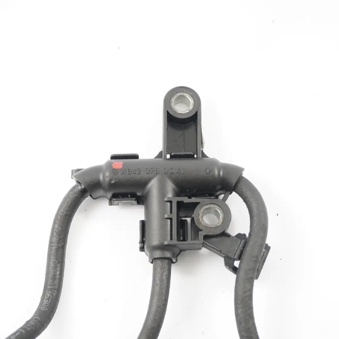 Mercedes W204 Diesel OM642 Kraftstoffrücklaufleitung mit Halterung - SKU A6420780341 - Teilenummer A6420780341