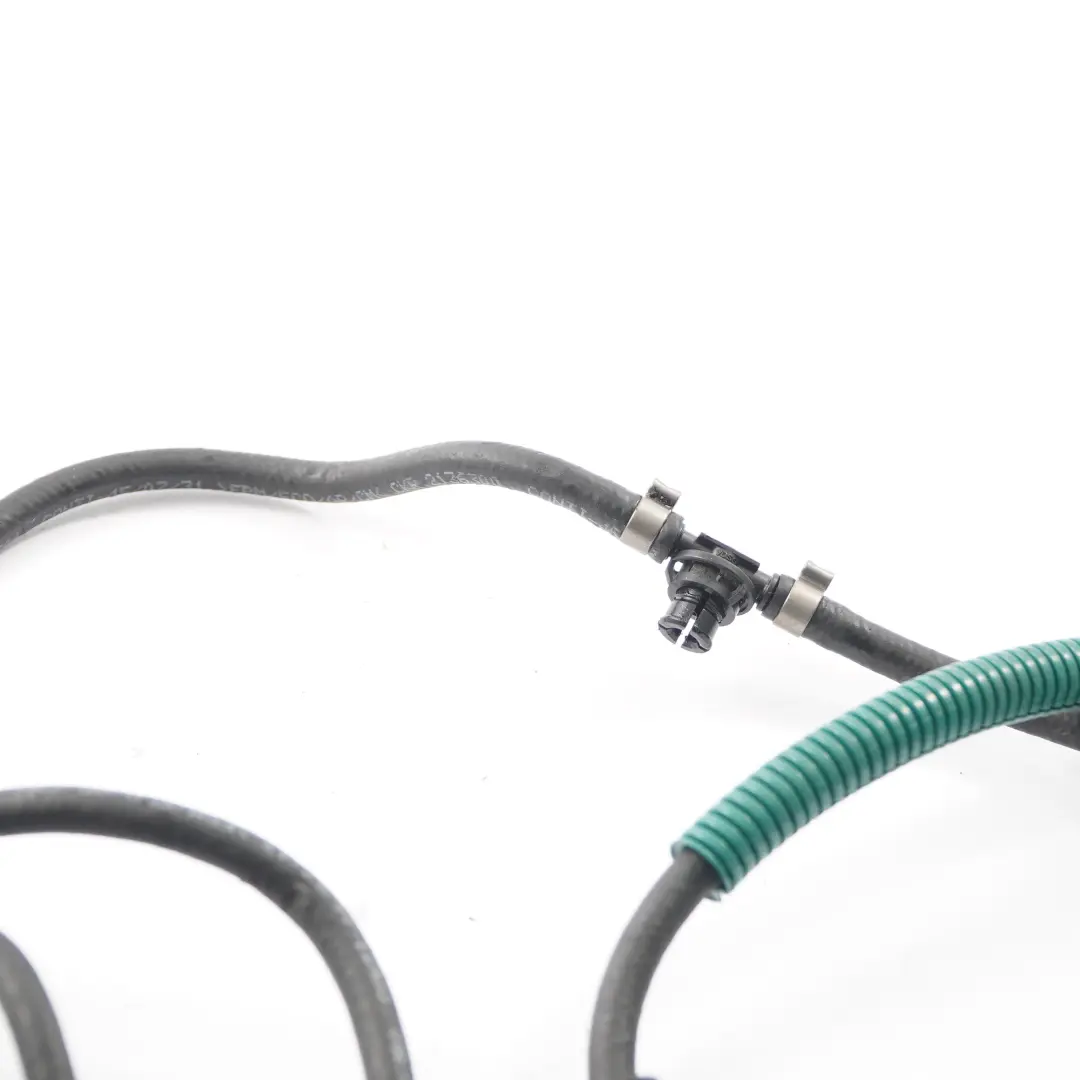 Mercedes W204 Diesel OM642 Línea de fuga de retorno de combustible con soporte - SKU A6420780341 - Número de pieza A6420780341