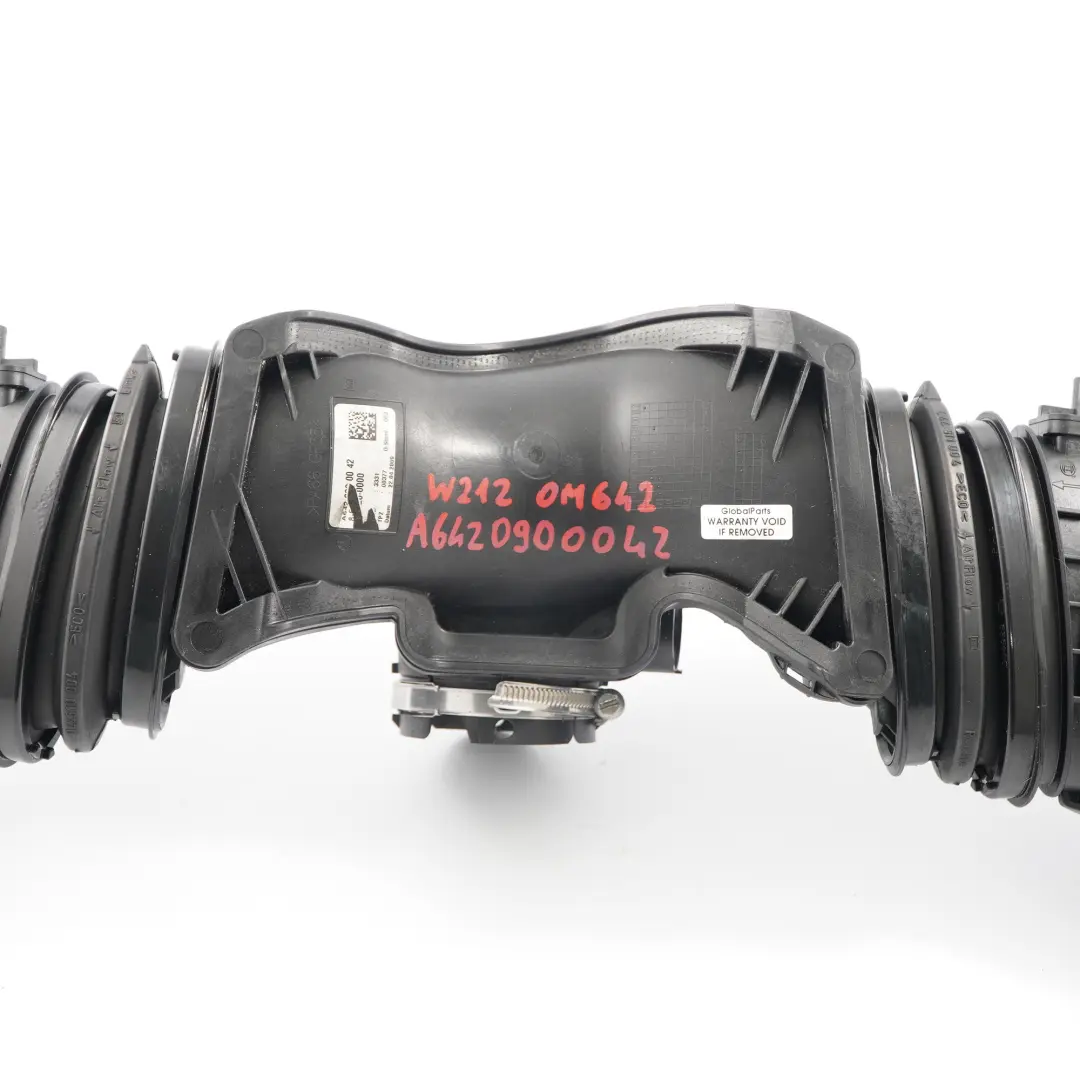 Tuyau Turbo Mercedes W204 W212 OM642 Conduit D'air Débitmètre Masse pour à propos du numéro de pièce A6420900042 Tuyau Turbo Mercedes W204 W212 OM642 Conduit D'air Débitmètre Masse - SKU A6420900042 - Numéro de pièce A6420900042