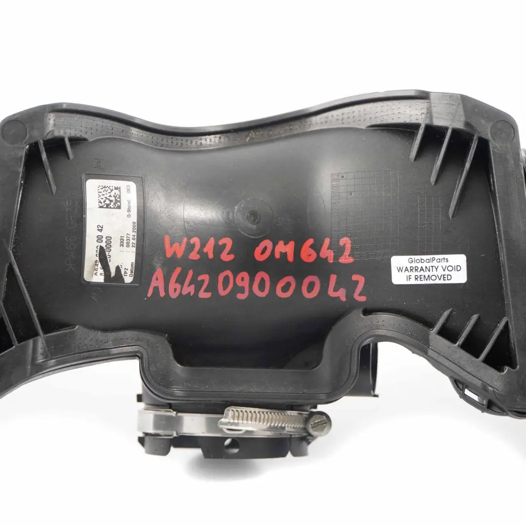 Rohr Mercedes W212 OM642 Leitung Kanal Luftstrom Massemesser für Turbo mit Teilenummer A6420900042 Turbo Rohr Mercedes W212 OM642 Leitung Kanal Luftstrom Massemesser - SKU A6420900042 - Teilenummer A6420900042