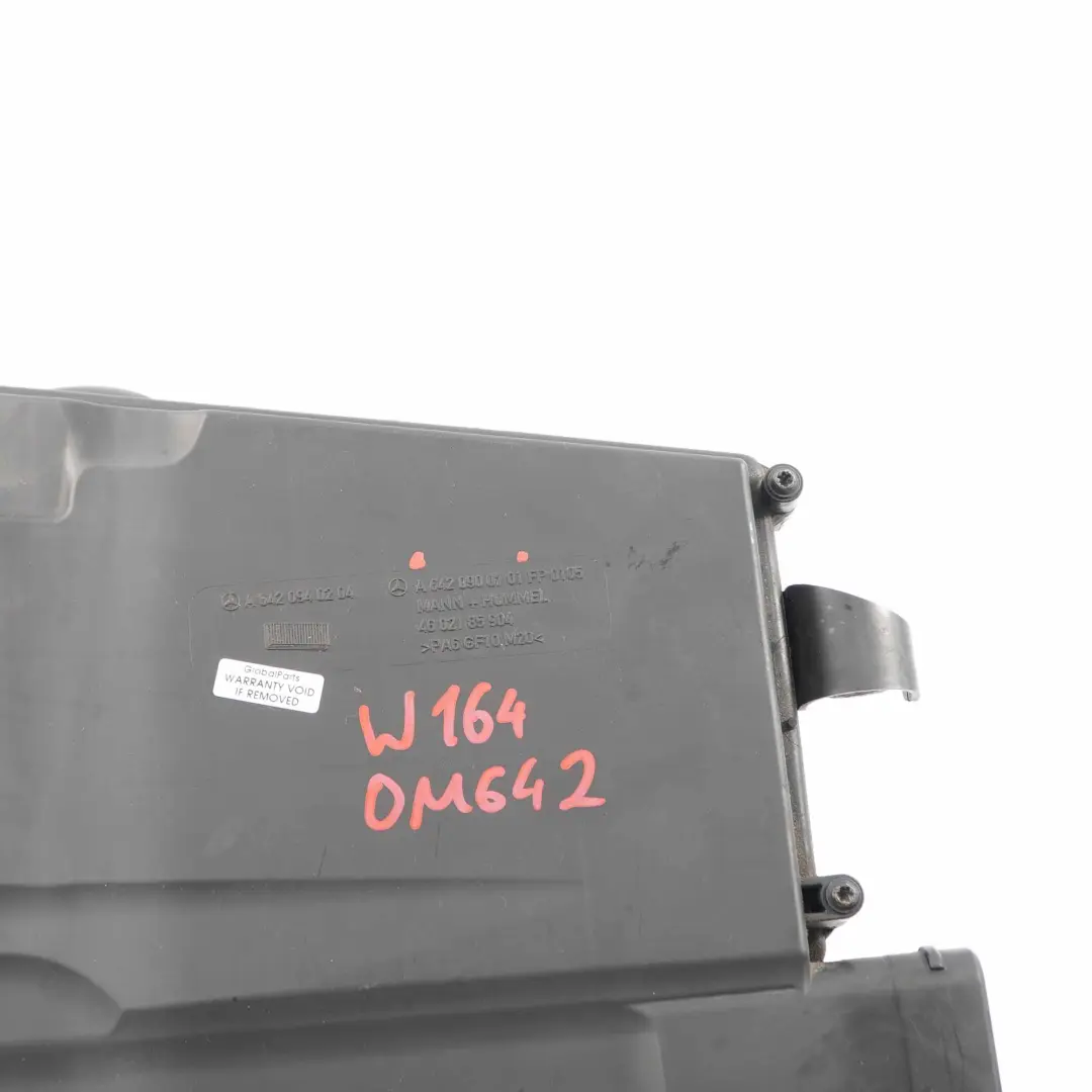 Mercedes ML W164 OM642 Caja del Filtro De Admision De Aire Izquierda - SKU A6420900701 - Número de pieza A6420900701