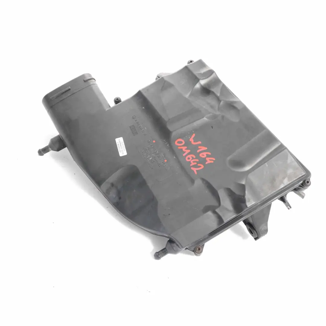Obudowa Puszka Filtr Powietrza Prawa do Mercedes ML W164 o numerze A6420900901 Mercedes ML W164 Obudowa Puszka Filtr Powietrza Prawa - SKU A6420900901 - Numer Części A6420900901