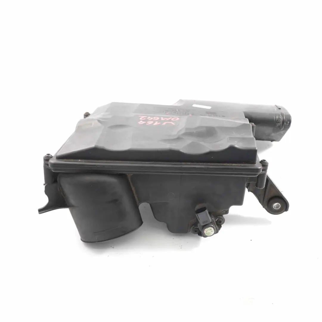 Boitier Luftansaugkasten a Gauche pour Mercedes ML W164 à propos du numéro de pièce A6420900901 Mercedes ML W164 Boitier Luftansaugkasten a Gauche - SKU A6420900901 - Numéro de pièce A6420900901