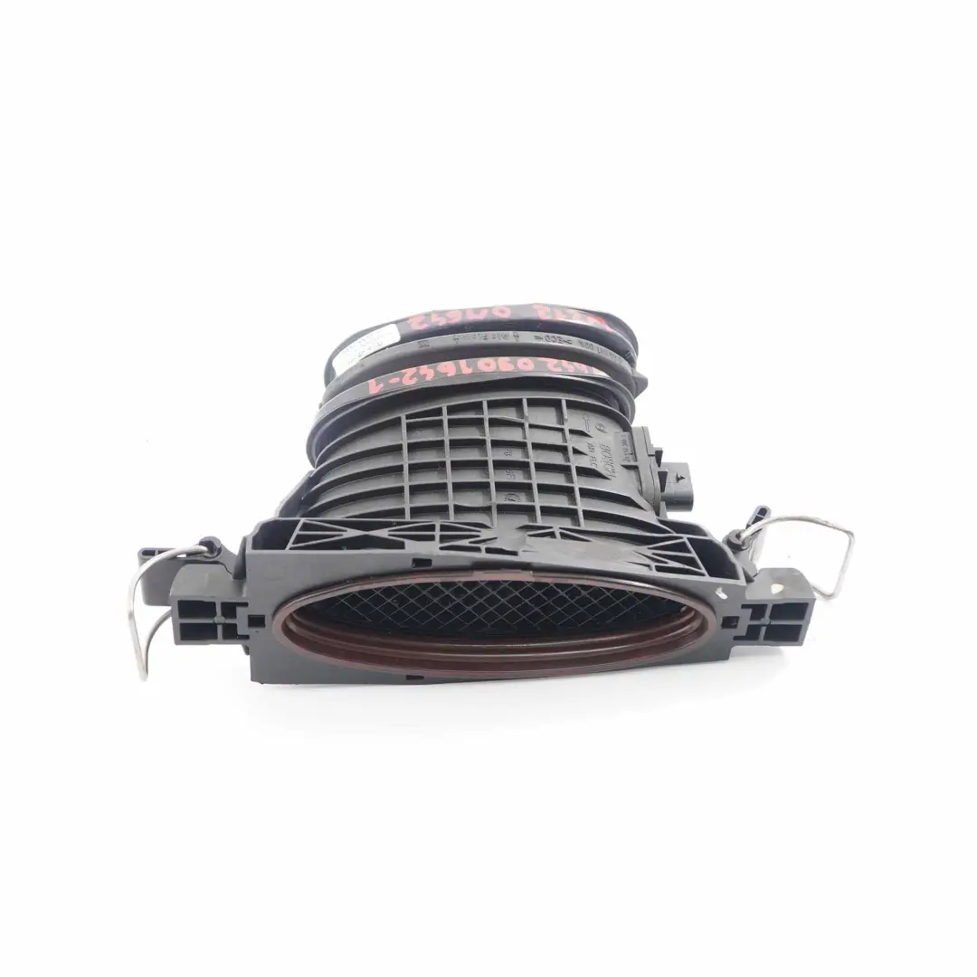 Débitmètre massique d'air Mercedes W212 OM642 1 Turbo Pipe Line Duct pour à propos du numéro de pièce A6420901642 Débitmètre massique d'air Mercedes W212 OM642 1 Turbo Pipe Line Duct - SKU A6420901642-1 - Numéro de pièce A6420901642