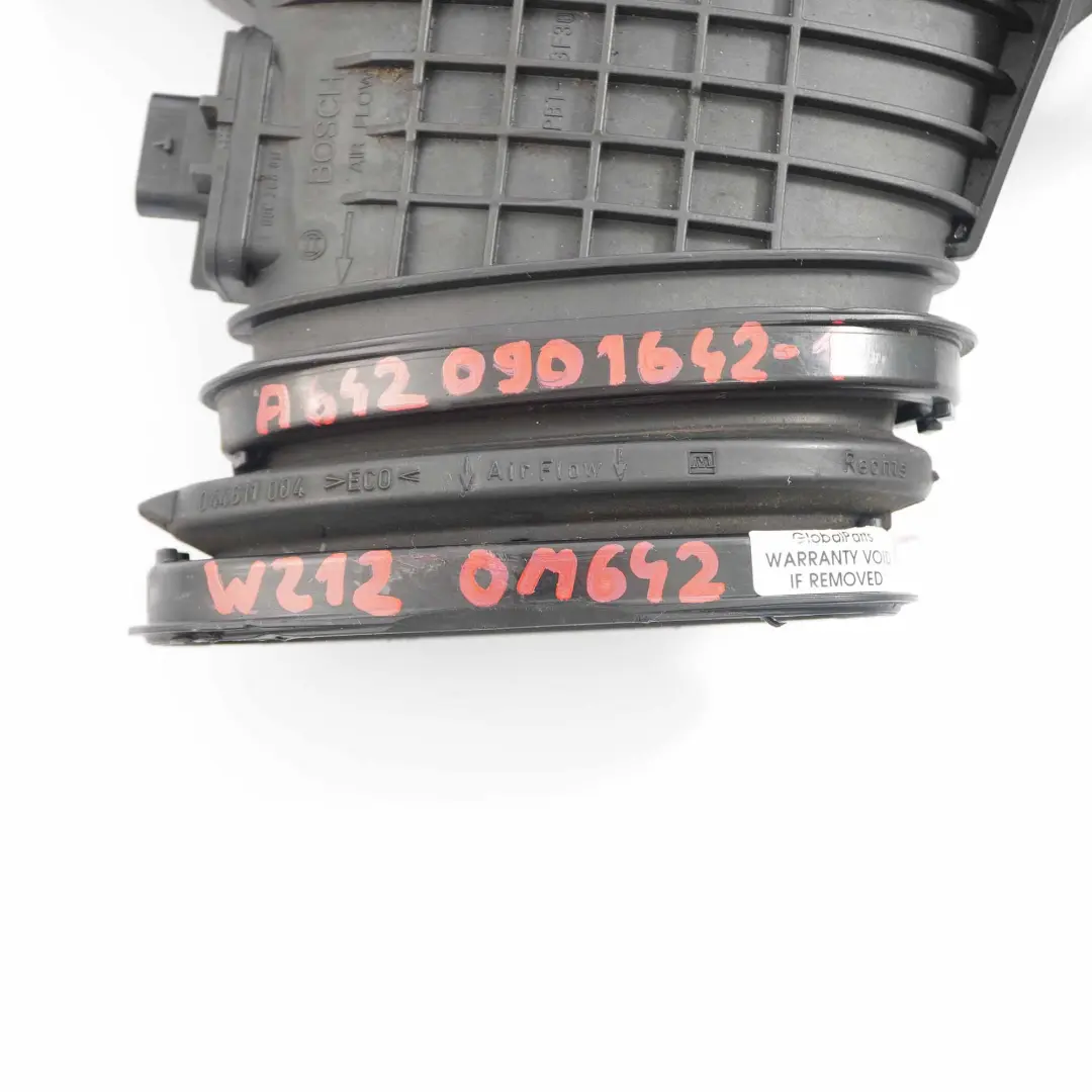 Débitmètre massique d'air Mercedes W212 OM642 1 Turbo Pipe Line Duct pour à propos du numéro de pièce A6420901642 Débitmètre massique d'air Mercedes W212 OM642 1 Turbo Pipe Line Duct - SKU A6420901642-1 - Numéro de pièce A6420901642