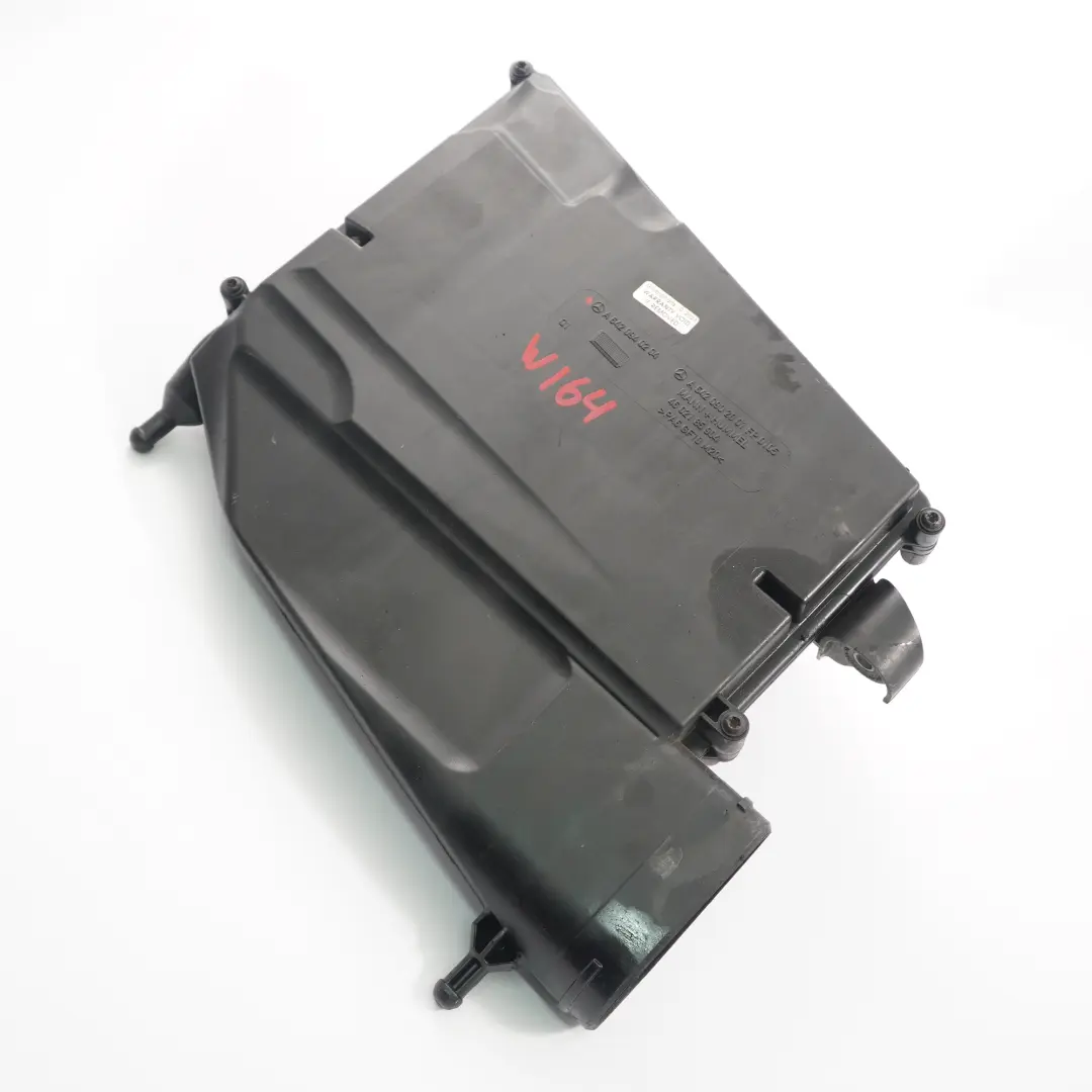 OM642 Diesel filtro aria scatola copertura destra per Mercedes ML W164 con numero di parte A6420902001 Mercedes ML W164 OM642 Diesel filtro aria scatola copertura destra - SKU A6420902001 - Numero di parte A6420902001