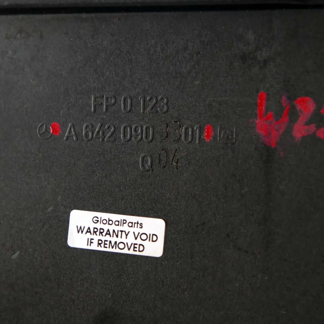  Mercedes-Benz Clase S W221 Caja del Filtro de Aire Izquierda - SKU A6420903301 - Número de pieza A6420903301