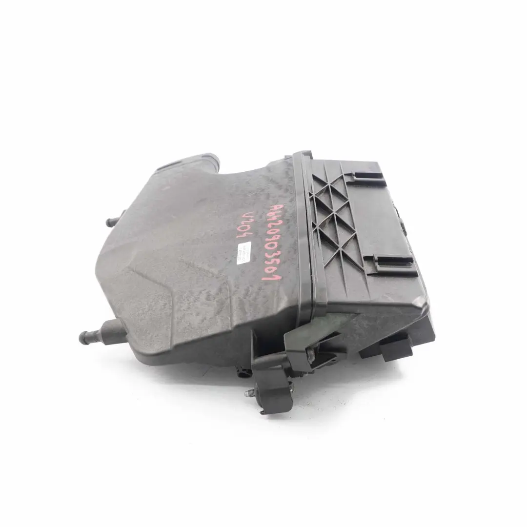 Filter Box Mercedes W204 W212 OM642 Diesel Left N/S Housing to Air with Part number A6420903501 Air Filter Box Mercedes W204 W212 OM642 Diesel Left N/S Housing - SKU A6420903501 - Part number A6420903501