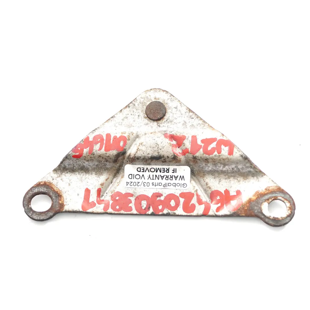  Staffa Mercedes W212 Diesel OM642 Supporto collettore scarico destro - SKU A6420903841 - Numero di parte A6420903841
