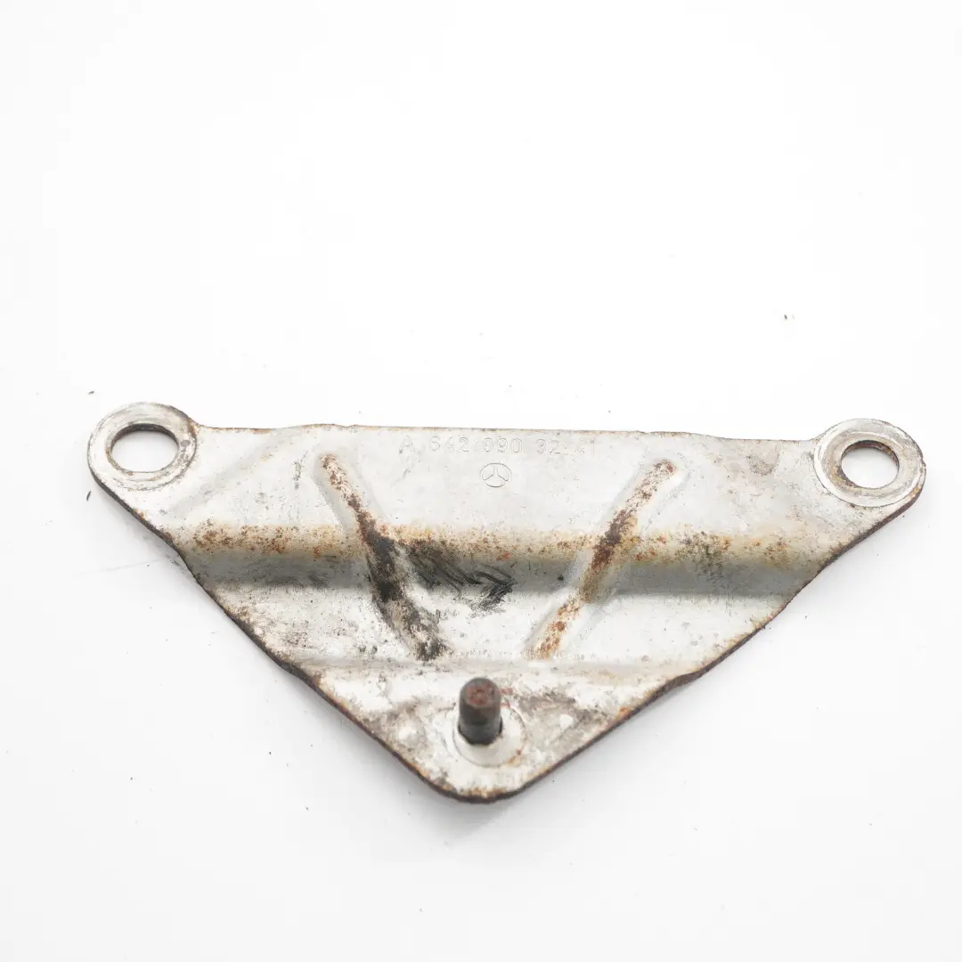 Bracket Mercedes W212 Diesel OM642 Exhaust Manifold Right Holder to with Part number A6420903841 Bracket Mercedes W212 Diesel OM642 Exhaust Manifold Right Holder - SKU A6420903841 - Part number A6420903841