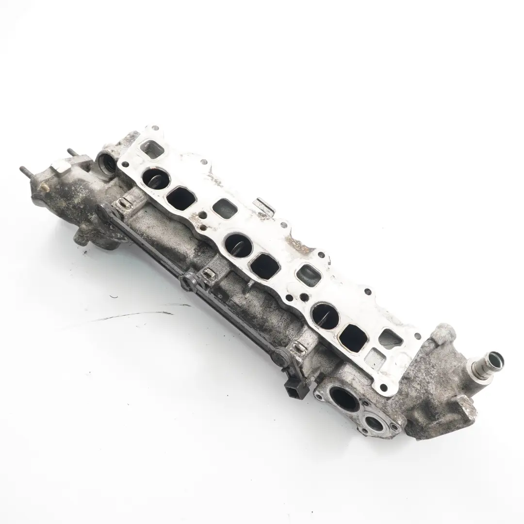 Einlasskrümmer Mercedes W639 Diesel OM642 Linke Ladeluftleitung für mit Teilenummer A6420904337 Einlasskrümmer Mercedes W639 Diesel OM642 Linke Ladeluftleitung - SKU A6420904337 - Teilenummer A6420904337