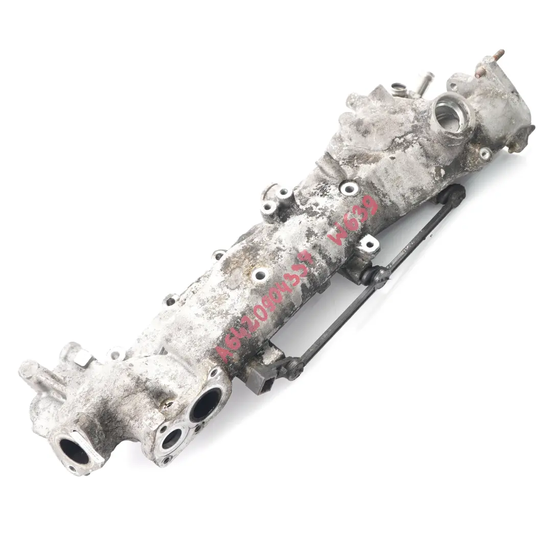 Einlasskrümmer Mercedes W639 Diesel OM642 Linke Ladeluftleitung für mit Teilenummer A6420904337 Einlasskrümmer Mercedes W639 Diesel OM642 Linke Ladeluftleitung - SKU A6420904337 - Teilenummer A6420904337