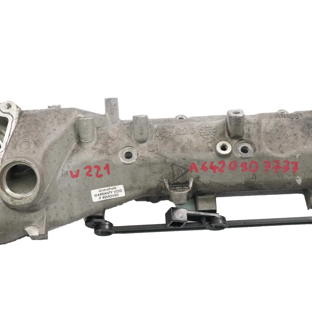 Collettore Aspirazione Mercedes W207 W212 OM642 Carica Aria Destra per con numero di parte A6420907737 Collettore Aspirazione Mercedes W207 W212 OM642 Carica Aria Destra - SKU A6420907737 - Numero di parte A6420907737