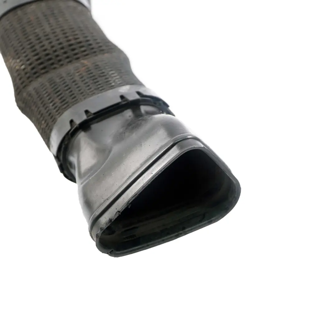 OM642 Diesel Motor Luftansaugschlauch Rohr Links für Mercedes W221 mit Teilenummer A6420945197 Mercedes W221 OM642 Diesel Motor Luftansaugschlauch Rohr Links - SKU A6420945197 - Teilenummer A6420945197