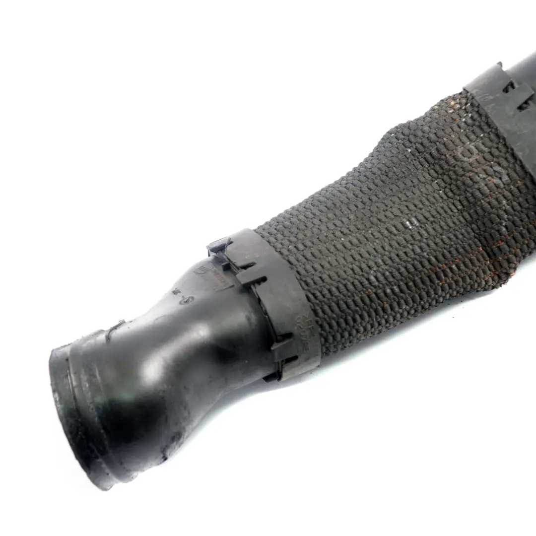 Intake Hose Pipe Right O/S OM642 Diesel Engine to Mercedes W221 Air with Part number A6420945297 Mercedes W221 Air Intake Hose Pipe Right O/S OM642 Diesel Engine - SKU A6420945297 - Part number A6420945297