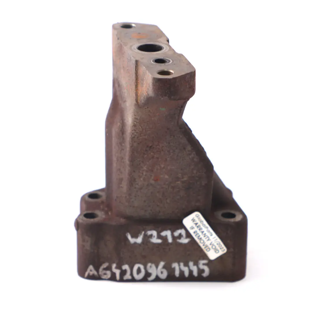 Staffa Turbocompressore Mercedes W204 W212 OM642 Supporto Del Turbo A6420961445 per con numero di parte A6420960100 Staffa Turbocompressore Mercedes W204 W212 OM642 Supporto Del Turbo A6420961445 - SKU A6420960100 - Numero di parte A6420960100