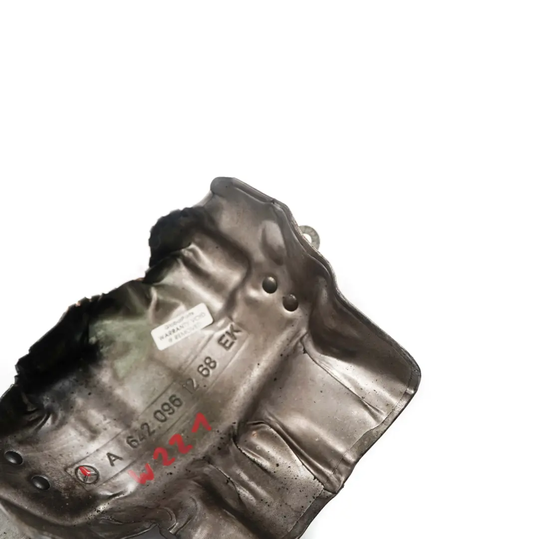 Heat Shield W221 OM642 Piastra isolamento caricabatterie motore per Mercedes Turbo con numero di parte A6420961268 Mercedes Turbo Heat Shield W221 OM642 Piastra isolamento caricabatterie motore - SKU A6420961268 - Numero di parte A6420961268