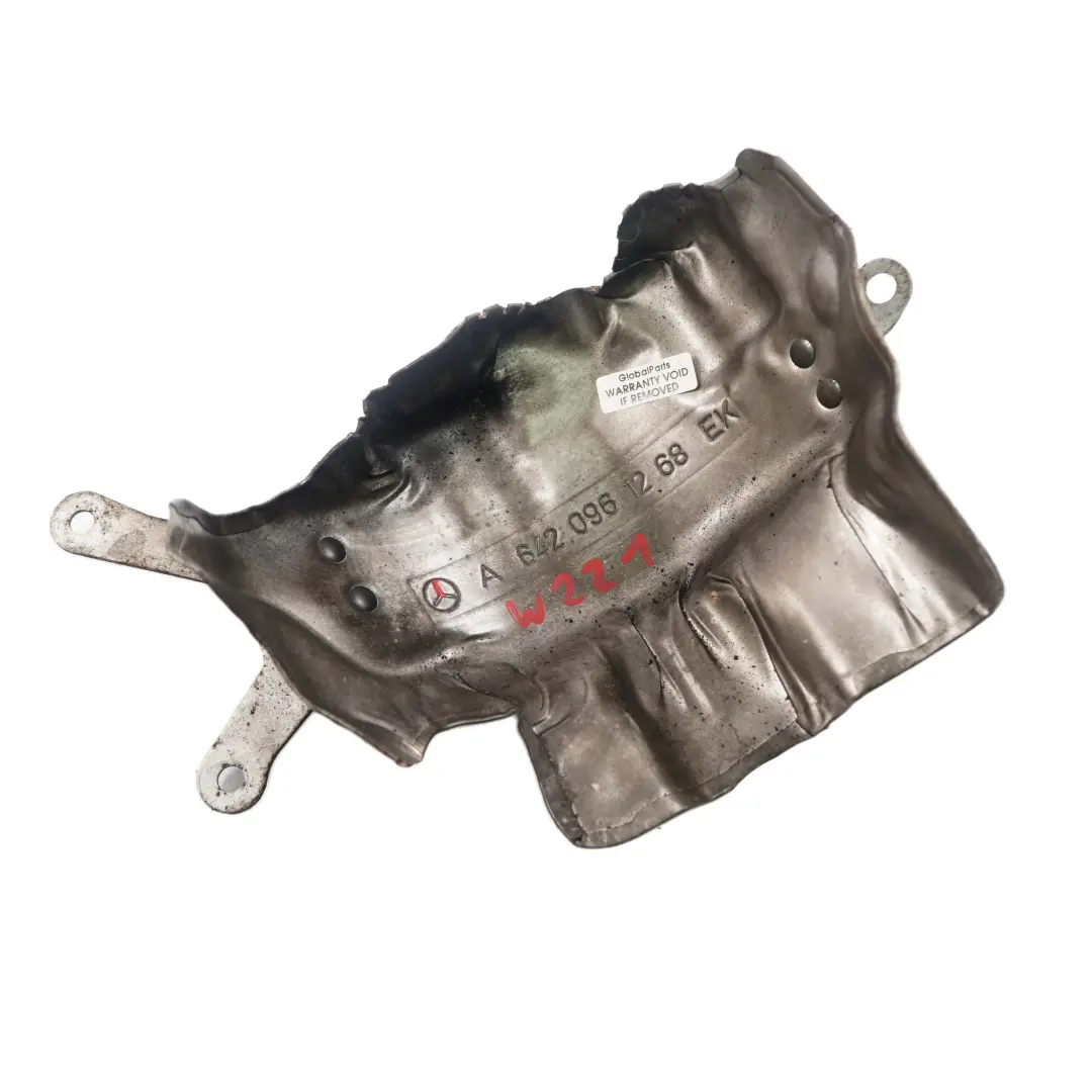 OM642 Turbolader Turbo Abschirmblech für Mercedes W204 W212 W221 mit Teilenummer A6420961268 Mercedes W204 W212 W221 OM642 Turbolader Turbo Abschirmblech - SKU A6420961268 - Teilenummer A6420961268