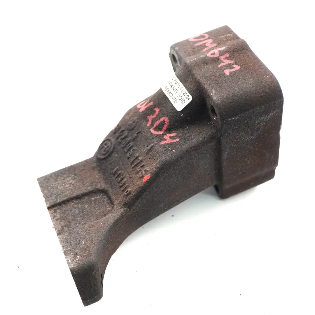 Mercedes W204 Diesel OM642 Wspornik Mocowanie Turbosprężarki - SKU A6420961745 - Numer Części A6420961745