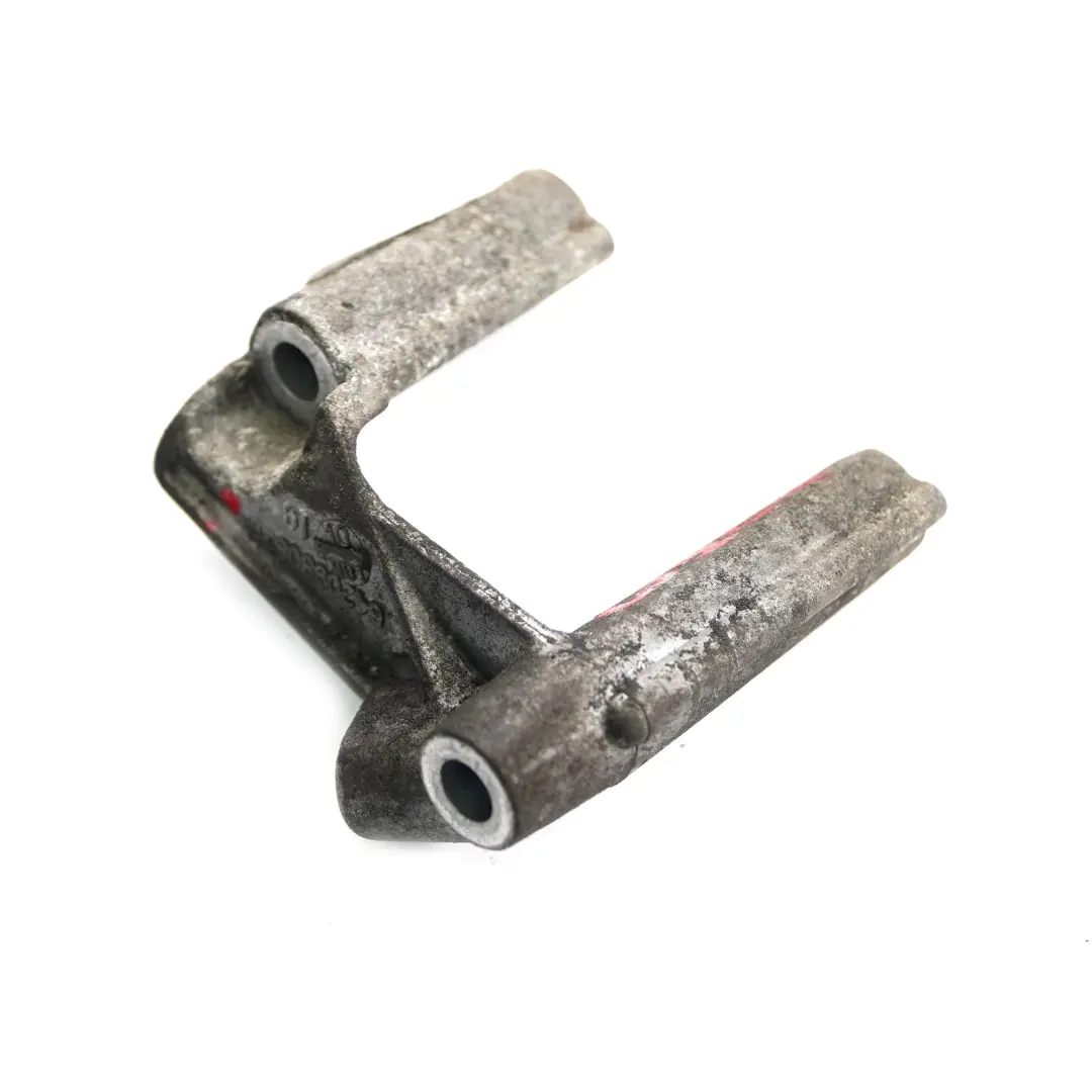 Mercedes W204 Carrier Air Charge Pipe Mount Support OM642 Diesel - SKU A6420980839 - Part number A6420980839