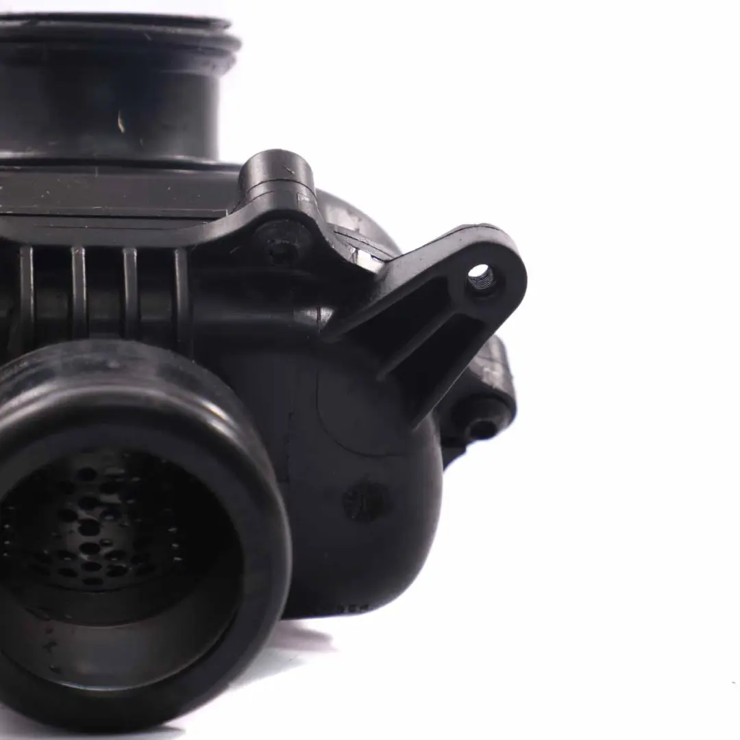  Intake Silencer Mercedes W639 W906 OM642 Air Muffler Box Housing A6421401387 - SKU A6421400000 - Part number A6421400000