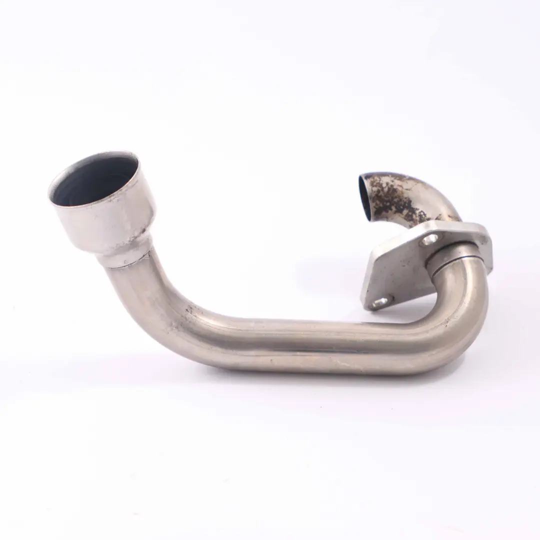 OM642 Rura EGR A6421403408 do Mercedes W164 W204 W212 o numerze A6421400208 Mercedes W164 W204 W212 OM642 Rura EGR A6421403408 - SKU A6421400208 - Numer Części A6421400208