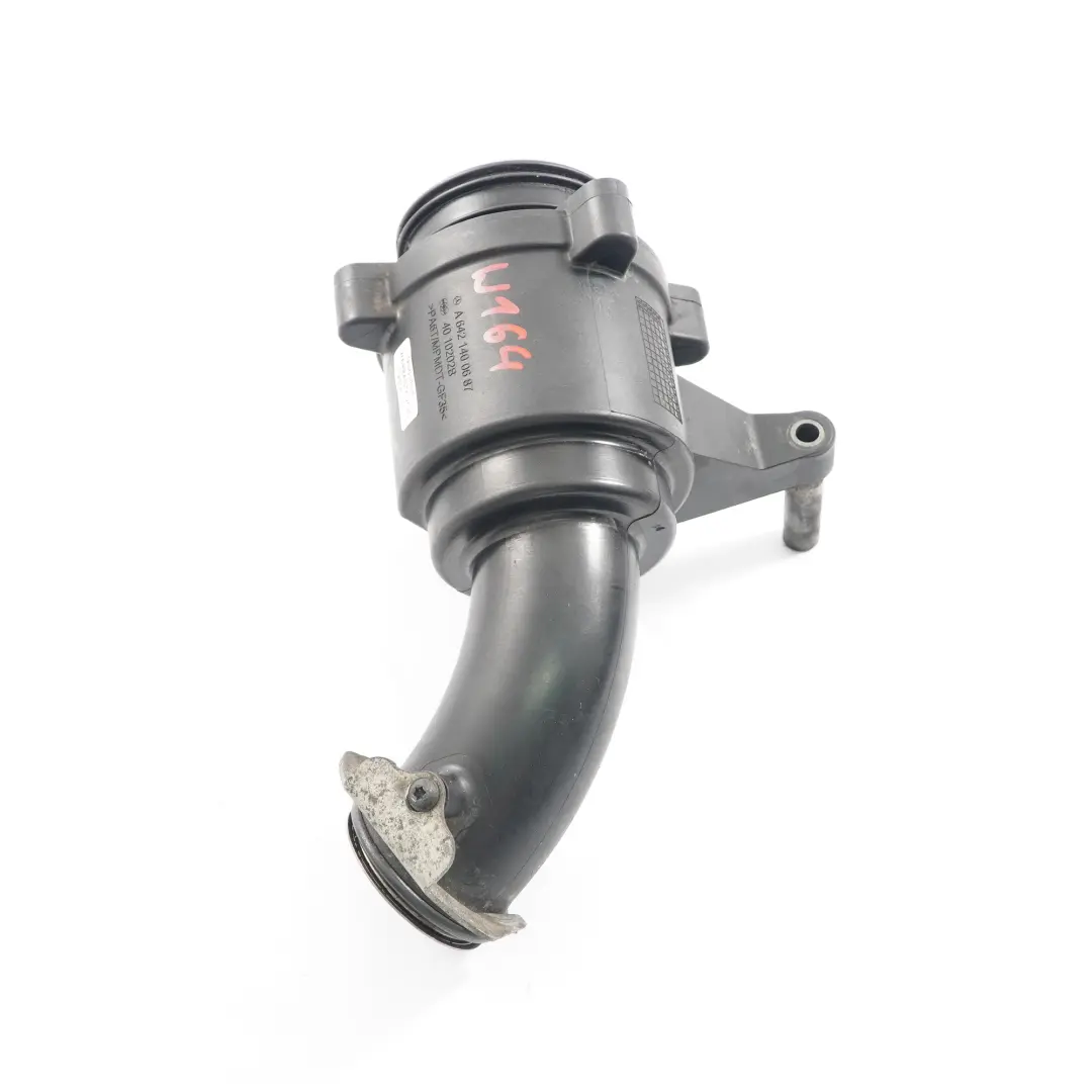Mercedes W204 W212 Turbo Intercooler Pipe OM642 Diesel - SKU A6421400687 - Numéro de pièce A6421400687