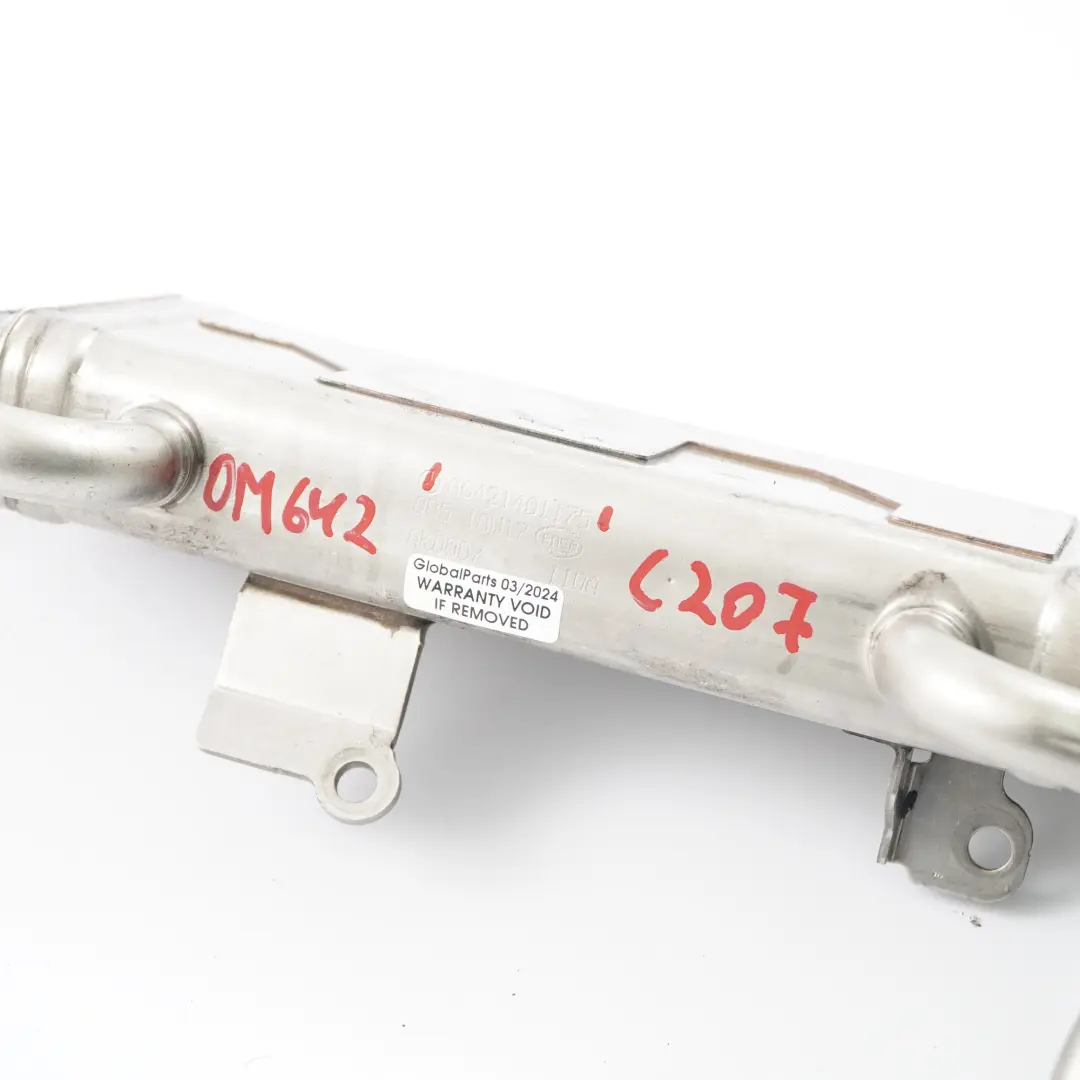 OM642 Diesel EGR Abgaskühler Wärmetauscher für Mercedes W212 W222 mit Teilenummer A6071400400 Mercedes W212 W222 OM642 Diesel EGR Abgaskühler Wärmetauscher - SKU A6421401175 - Teilenummer A6071400400